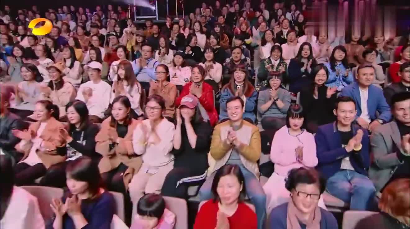 广东宏远训练开放日，今晚防线松动引欢呼，荷甲在即，细节决定成败(广东宏远历届后卫名单)