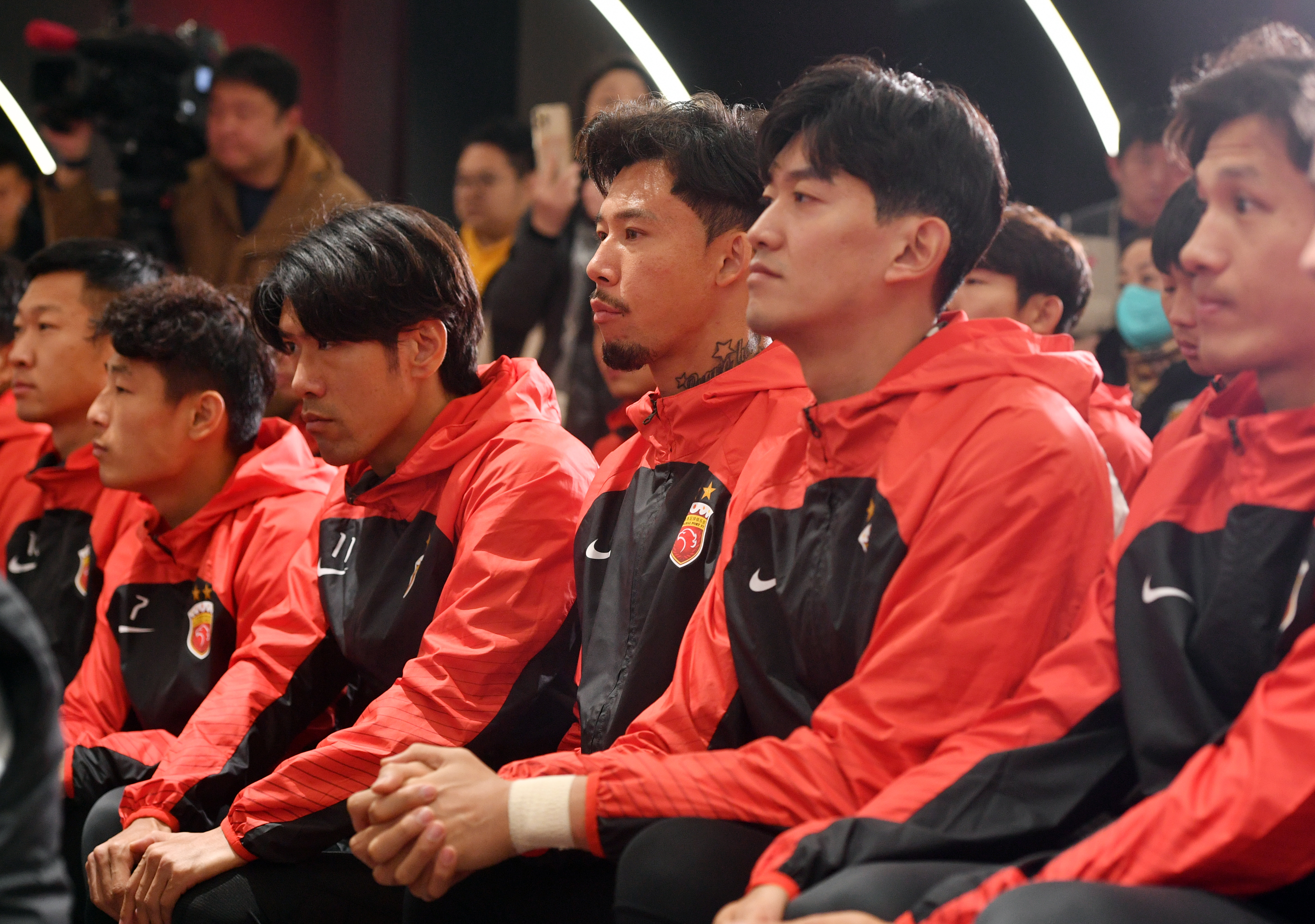 德甲倒计时;上海海港窗口期远射贴柱;细节引发关注;目标明确;细节决定成败的简单介绍 德甲倒计时;上海海港窗口期远射贴柱;细节引发关注;目标明确;细节决定成败的简单介绍