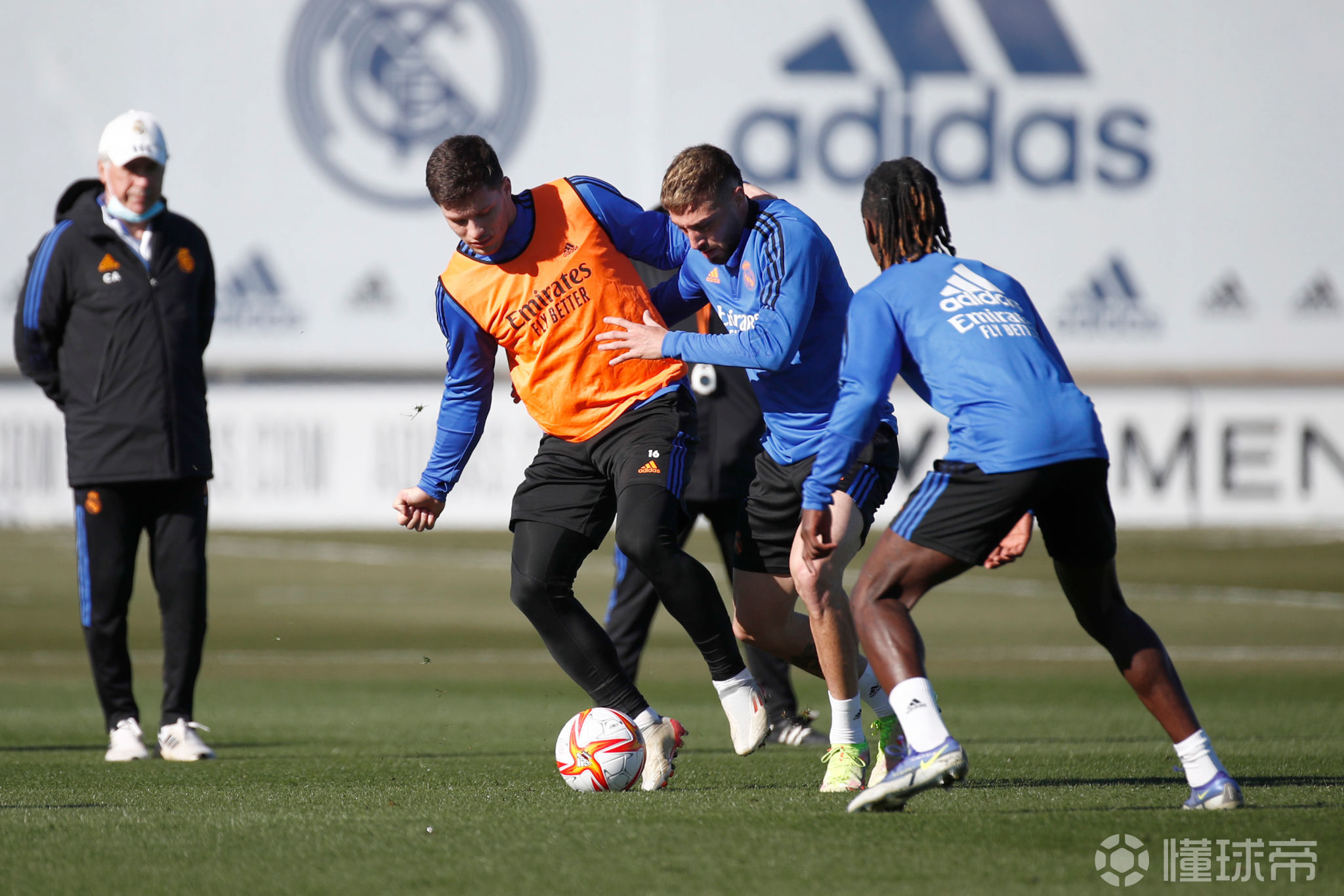 九游体育 -集结日新疆广汇备战国王杯，外线爆发细节曝光，目标明确，高层口径保持一致(依法大抓练兵备战大讨论)