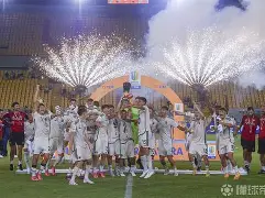 包含底特律活塞迎意大利杯关键赛；赛前豪取连胜；质疑声仍在；资深球员宣示担当的词条