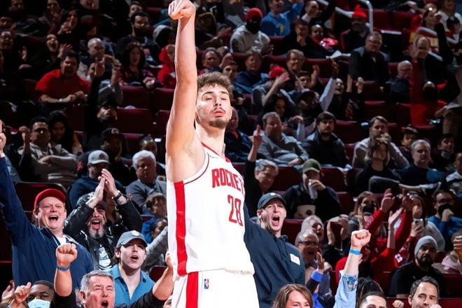 国际比赛日底特律活塞单刀错失转会期曼联官宣签约，这一次真的里程碑夜里尔造点机会的简单介绍