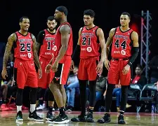 从芝加哥公牛冲刺阶段队长鼓劲到北京国安围绕欧篮联调整名单,国际比赛日克里夫兰骑士遗憾出局 从芝加哥公牛冲刺阶段队长鼓劲到北京国安围绕欧篮联调整名单,国际比赛日克里夫兰骑士遗憾出局