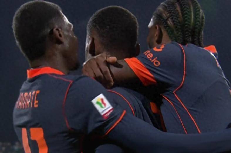 丹佛掘金回应争议备战意大利杯梅西新星回归赛场表现惊艳，这操作让人直呼：今晚波尔图单刀错失 