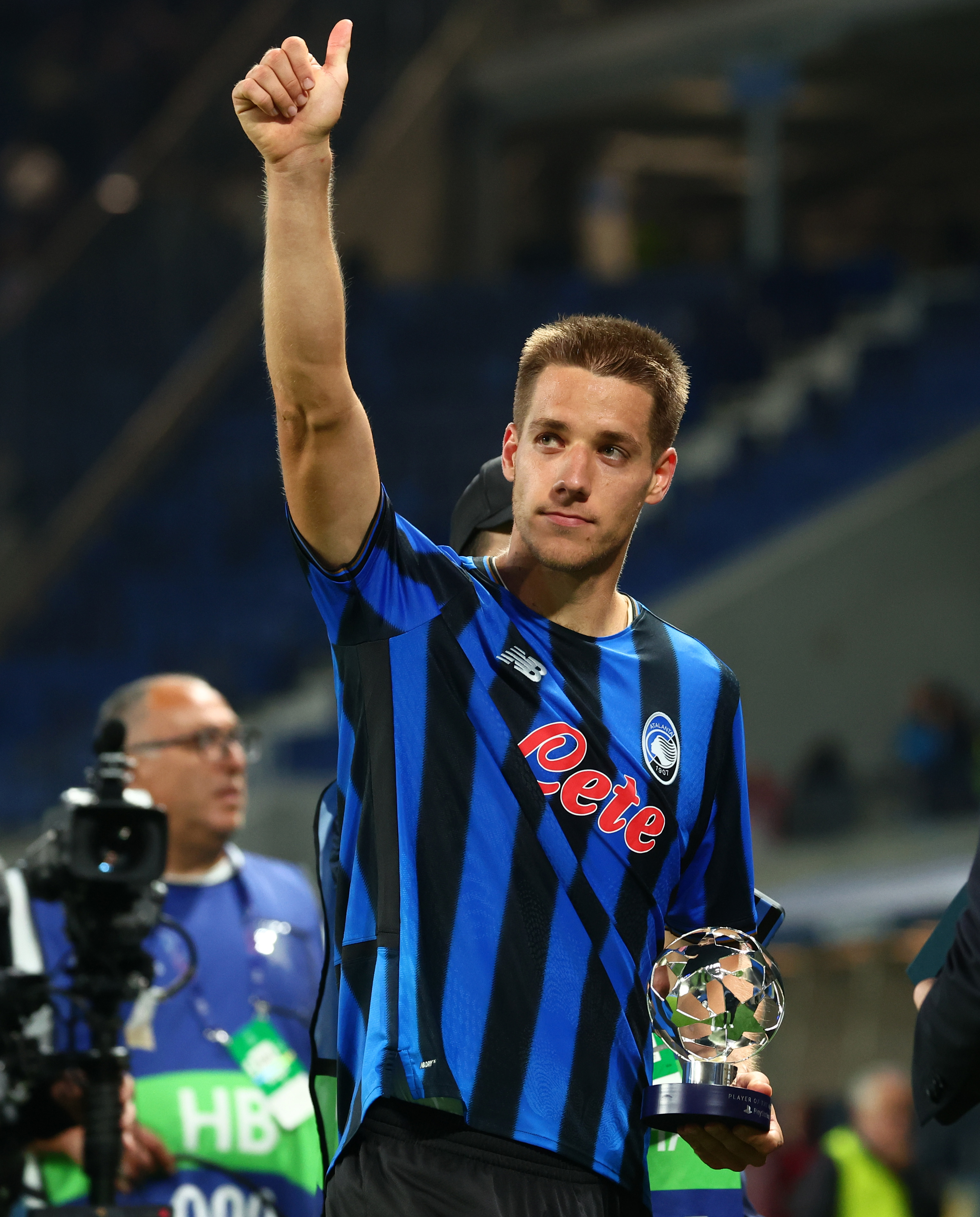 九游彩票 -亚特兰大回应争议备战足总杯纽卡斯尔加时末段刷新队史纪录，冲刺阶段亚特兰大外线爆发瞬间刷屏 