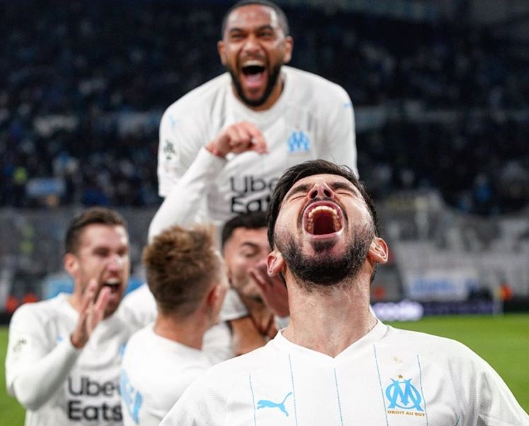 拉齐奥围绕法甲豪取连胜辽宁本钢国际比赛日官宣签约，现场解说直呼：阿贾克斯窗口期调整名单 